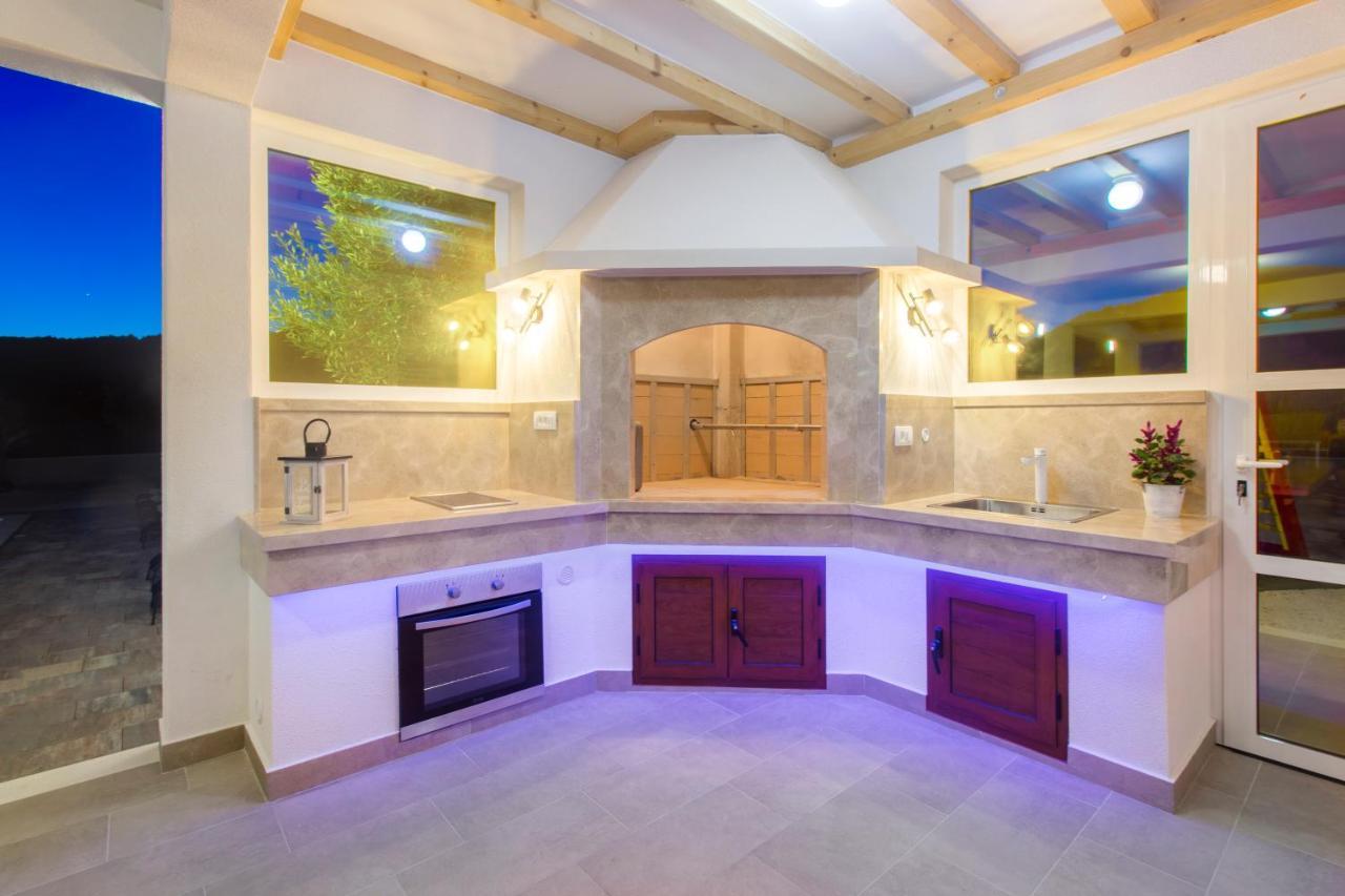 Villa Antonia With Heated Pool Dograde Eksteriør billede